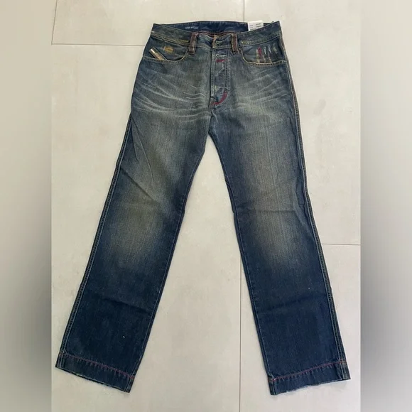 NEW AUTHENTIC DIESEL MENS SIZE 30x32 CLASSIC BUMICS DENIM STRAIGHT LEG JEANS